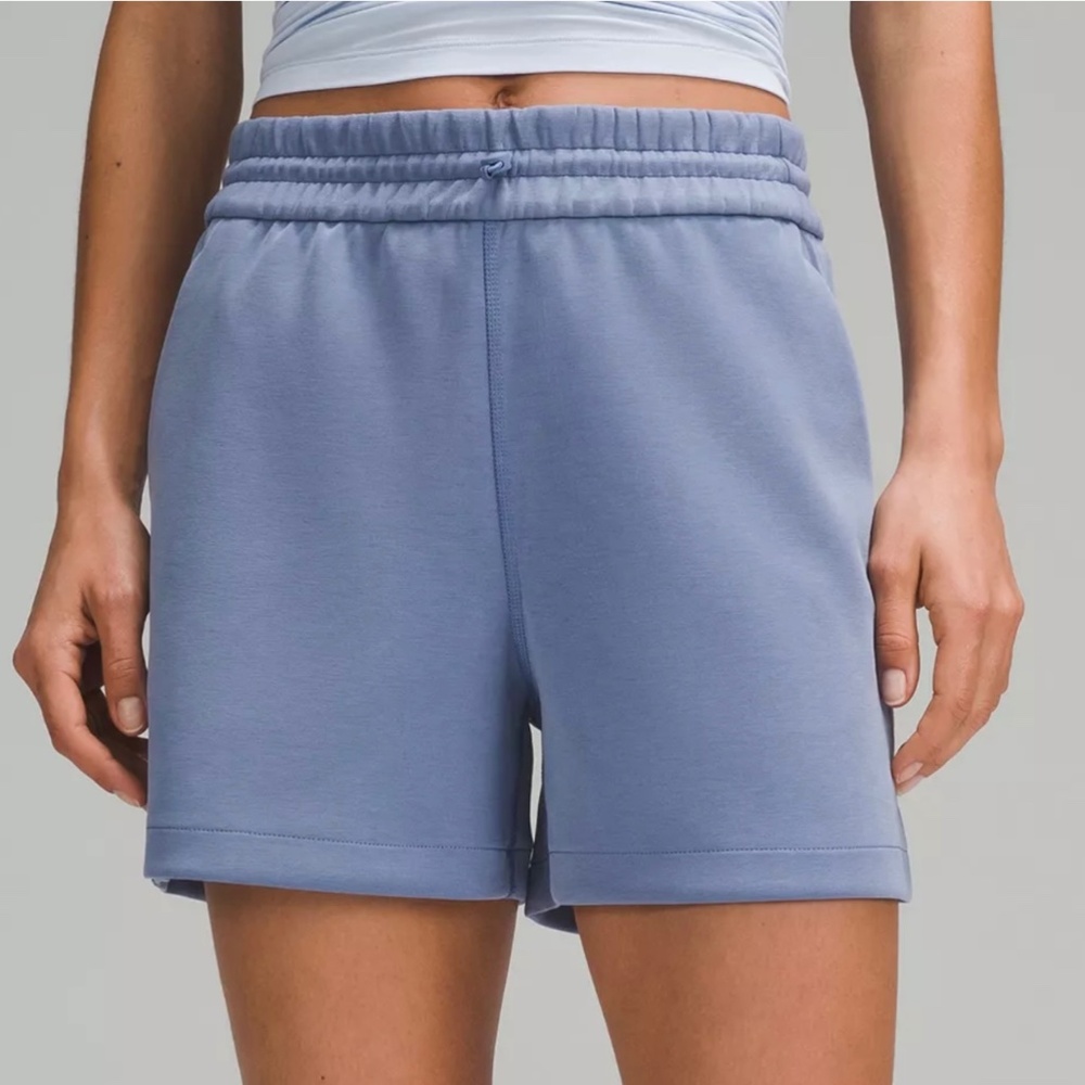Lululemon Softstreme Shorts (size 6)